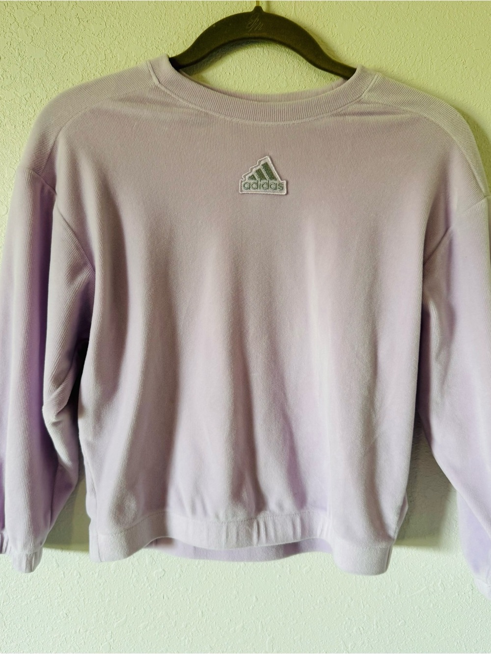 Adidas Girl’s Lavender Crewneck Sweater Size Small 7/8
